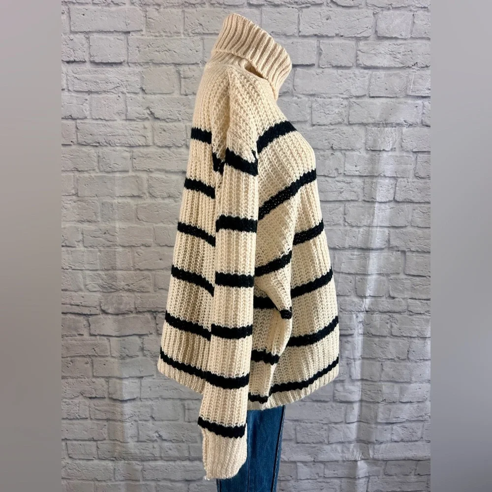 Handmade Turtleneck Pullover Sweater Cream Black Striped Oversized Cozy Casual - Picture 6 of 12